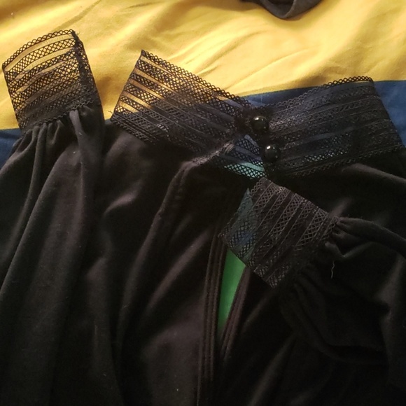 Women's top - Picture 3 of 3